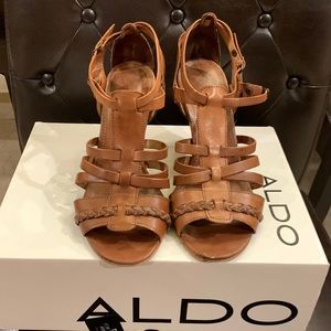 ALDO Masonna-22 Size 40b